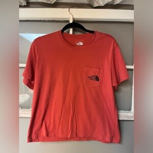 The North Face Short-Sleeve Bottle Source Red Box Tee (L)